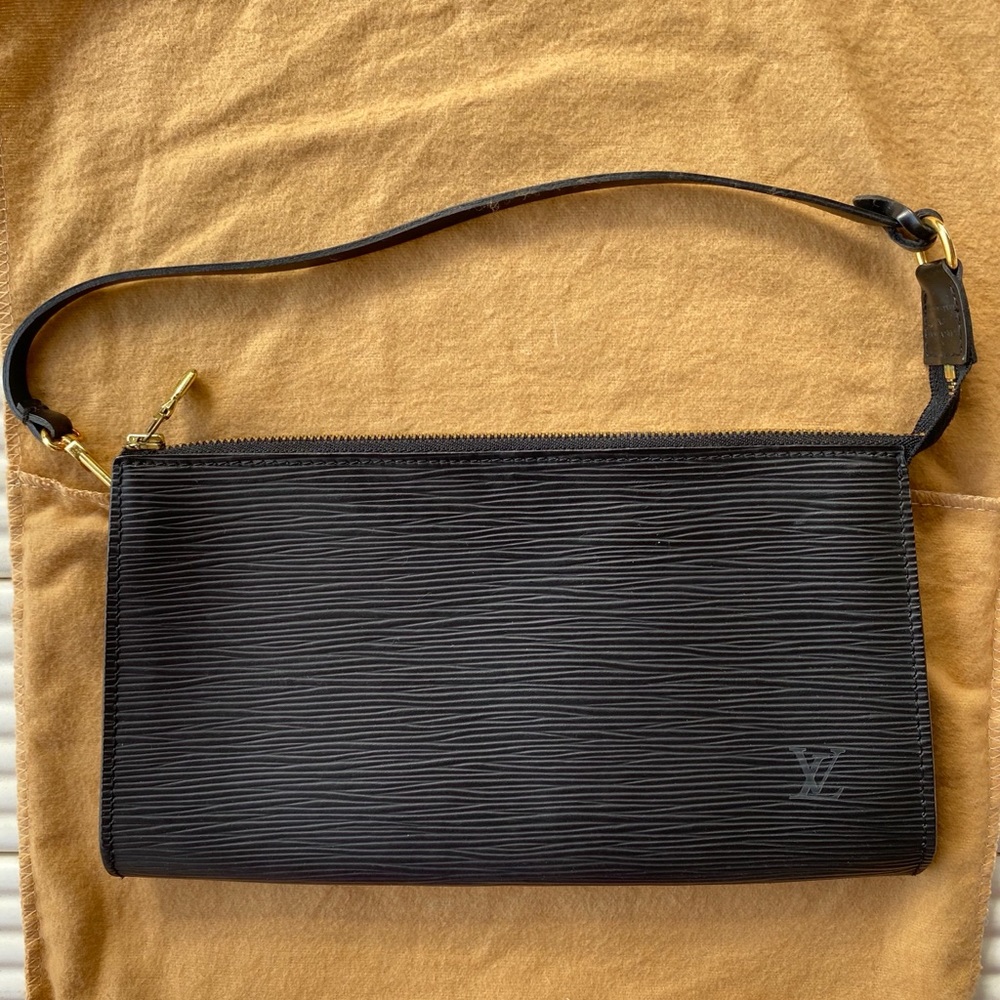 Louis Vuitton Epi Pochette